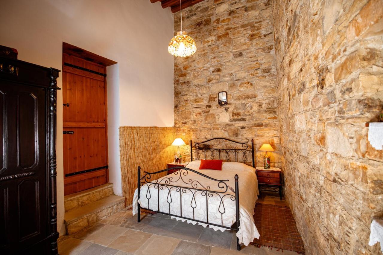 Constantias Stone Houses 洛弗 外观 照片