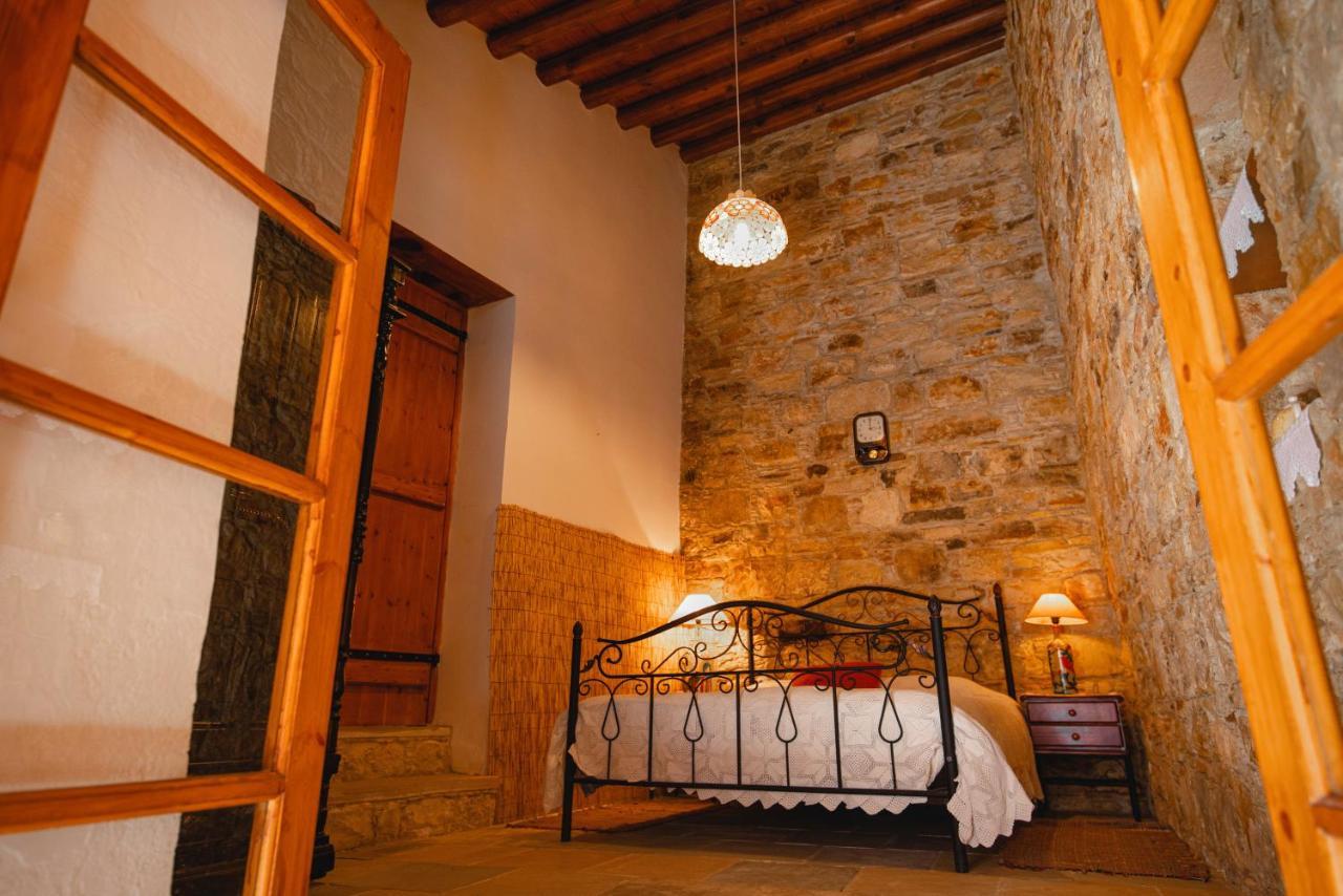 Constantias Stone Houses 洛弗 外观 照片