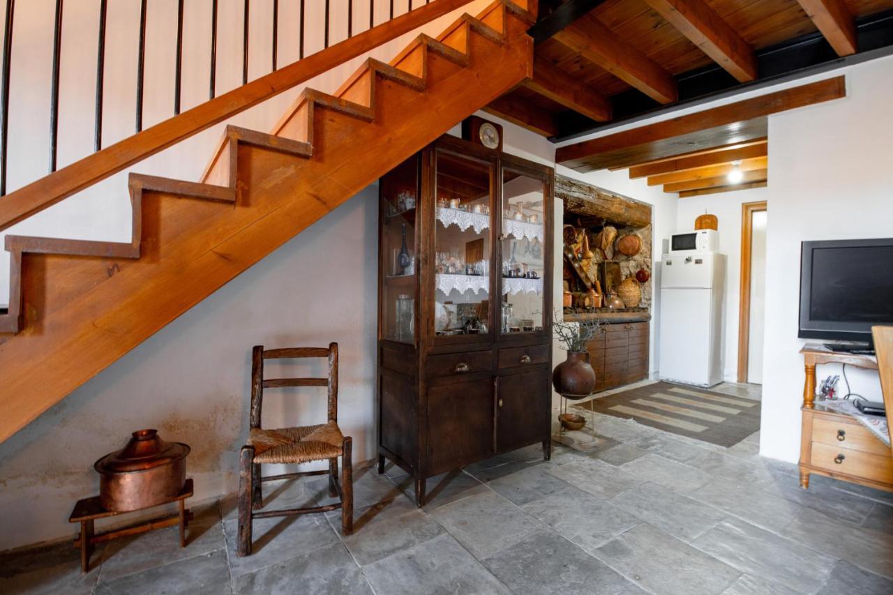 Constantias Stone Houses 洛弗 外观 照片