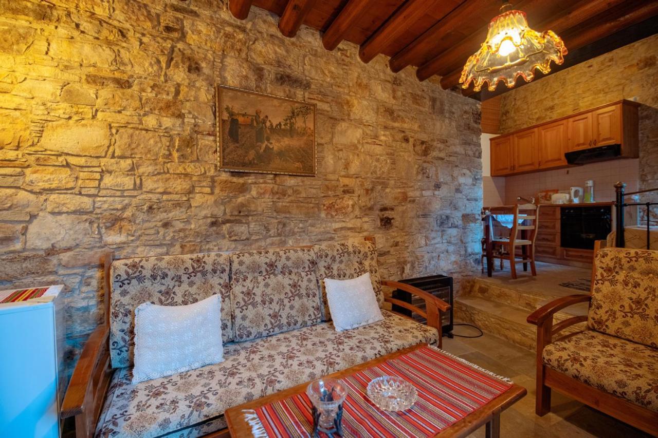 Constantias Stone Houses 洛弗 外观 照片