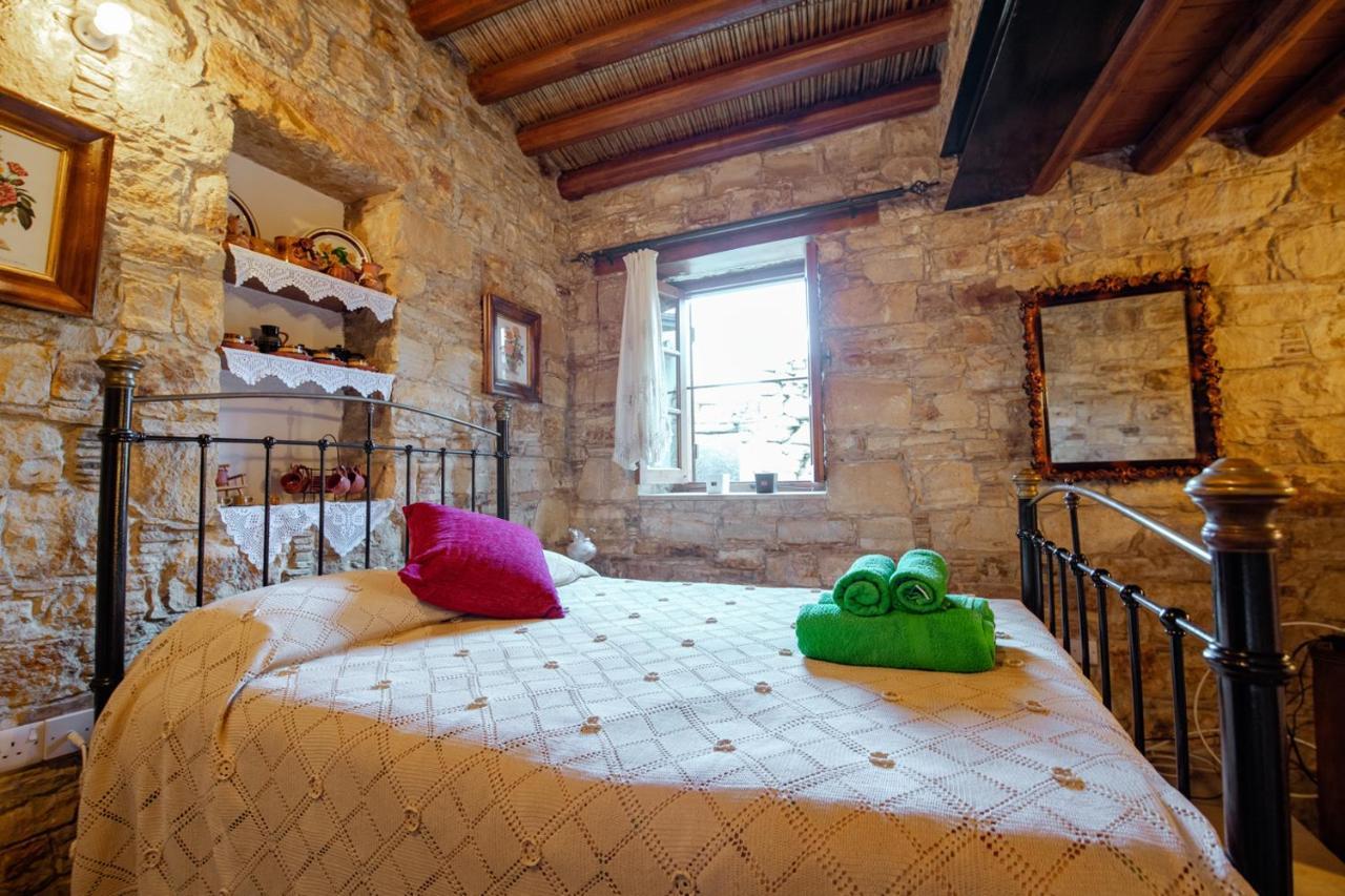 Constantias Stone Houses 洛弗 外观 照片